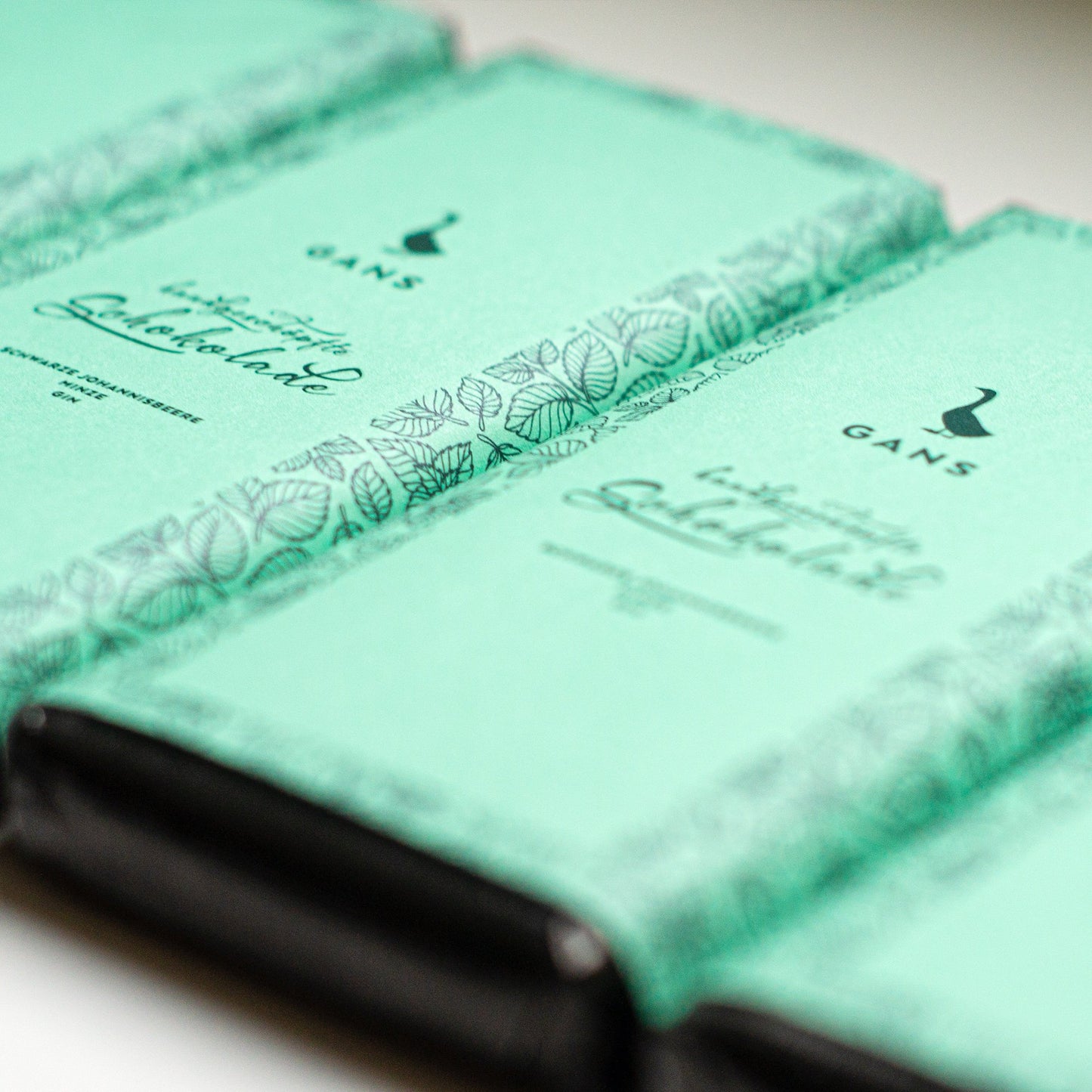 GANS Schokolade gefüllt mit Gin 75 g